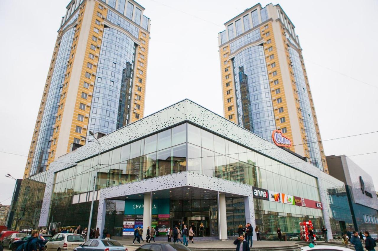 Black&White Apartment In Smart Plaza Kyiv Exterior foto